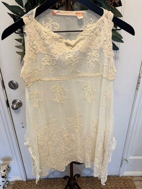 Chelsea & Violet Cream Floral Embroidered Tulle Mesh Sleeveless Top XS